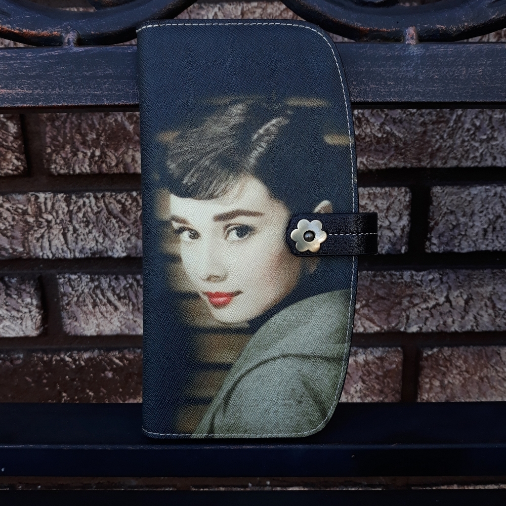 Audrey Hepburn NWOT Bifold Wallet